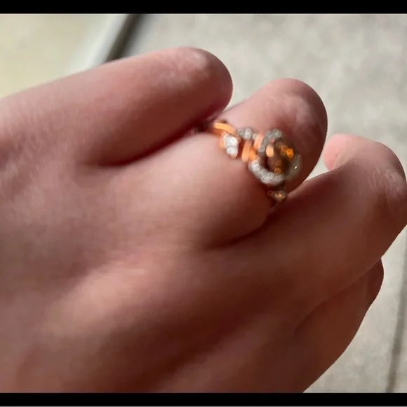 ✨ 3x HP ✨ Worn Twice Max. ✨ Belle 🥀 Ring w/ Real Diamonds ✨ - Picture 13 of 14